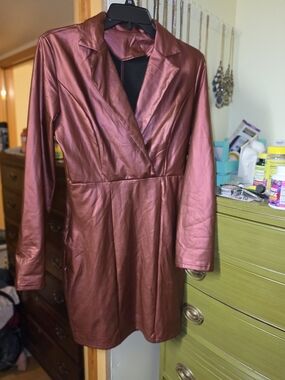 Women’s Faux Leather Long Sleeve Stretchy Dress - Rose Metallic